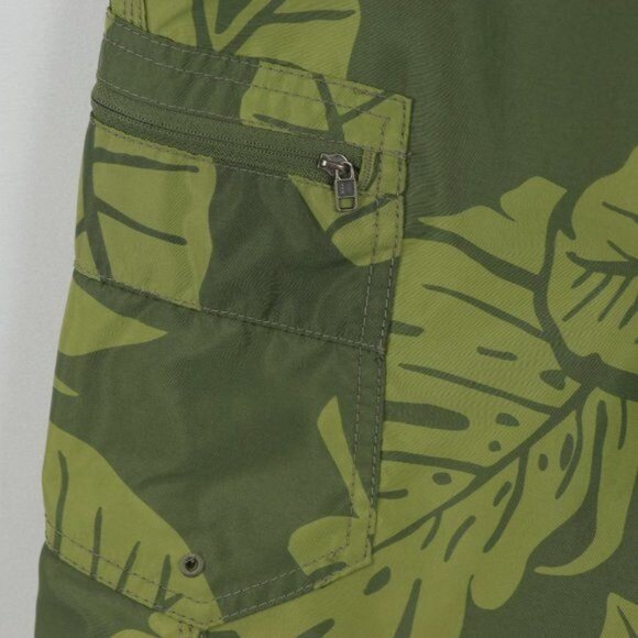 Columbia Omni-Shade Men's Size 30 Green Leaf Quick Dry Board Shorts - Picture 6 of 9